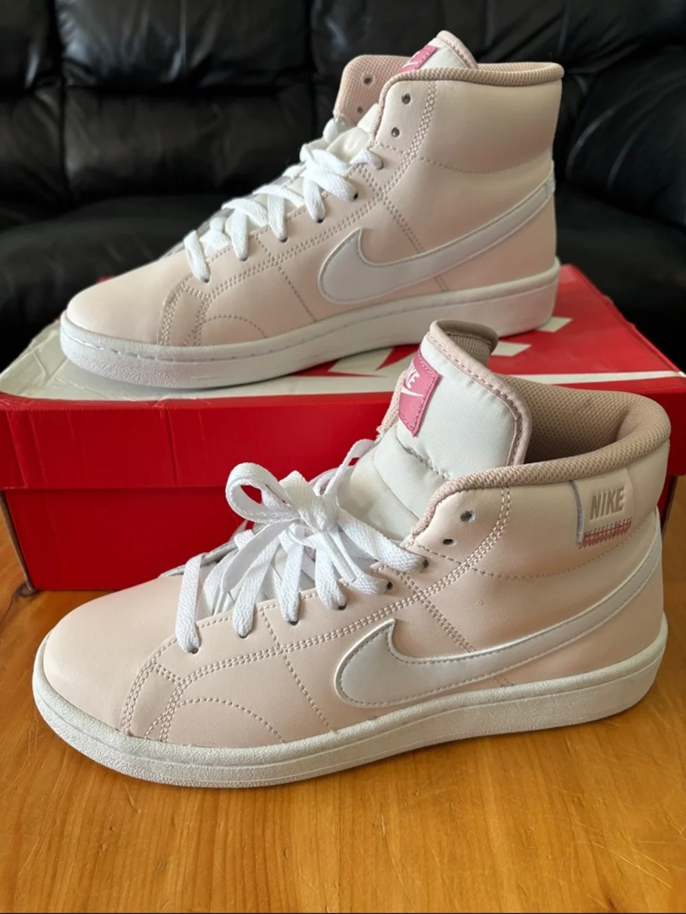 ✔️Size 8.5 - NWT: NIKE - Women's Court Royale 2 Mid Sneakers - Picture 4 of 14